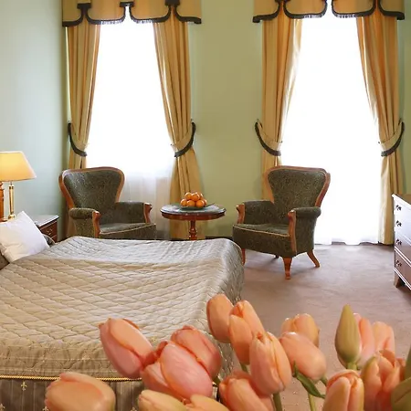 Bristol Georgy House 4* Karlsbad