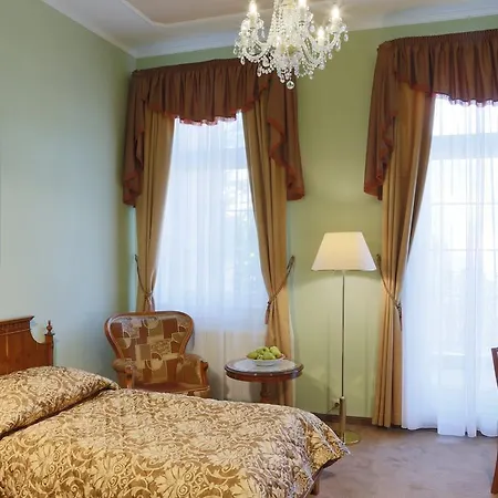 Bristol Georgy House 4* Karlsbad